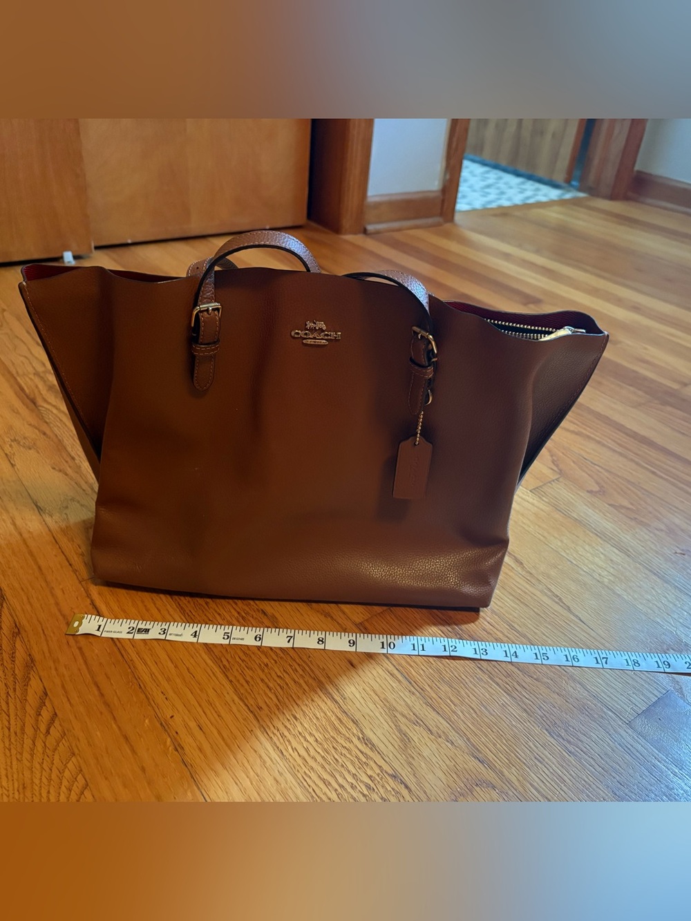 Women’s Coach Purse - Picture 4 of 8